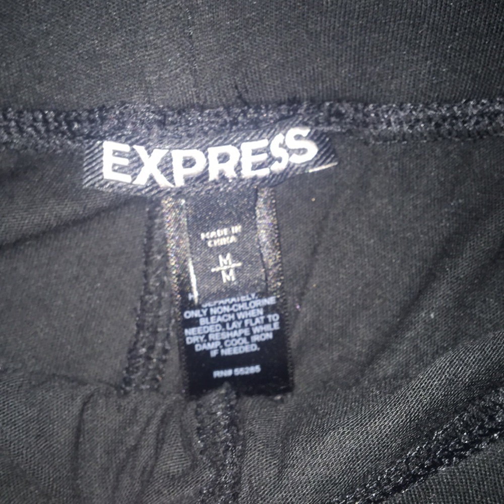 Shorts - Picture 3 of 4
